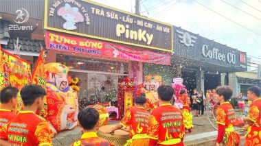 Múa lân khai trương giá rẻ tại TPHCM