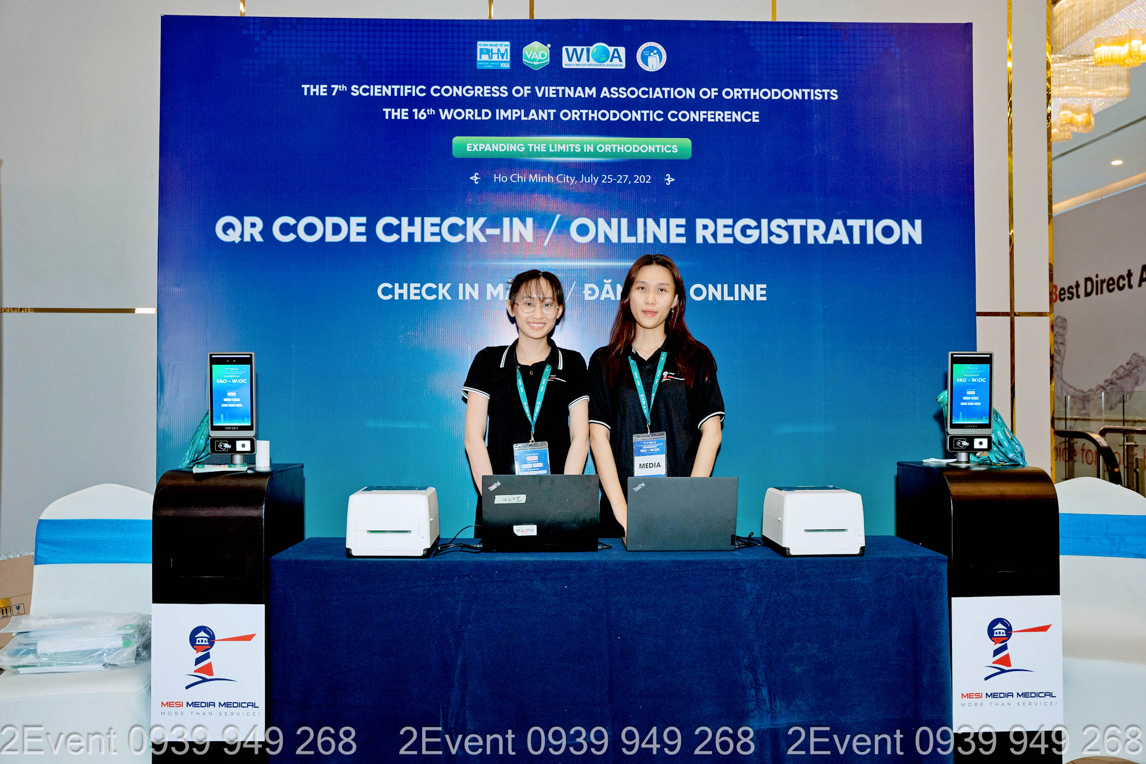 In ấn và thi công backdrop trọn gói giá rẻ tại TPHCM