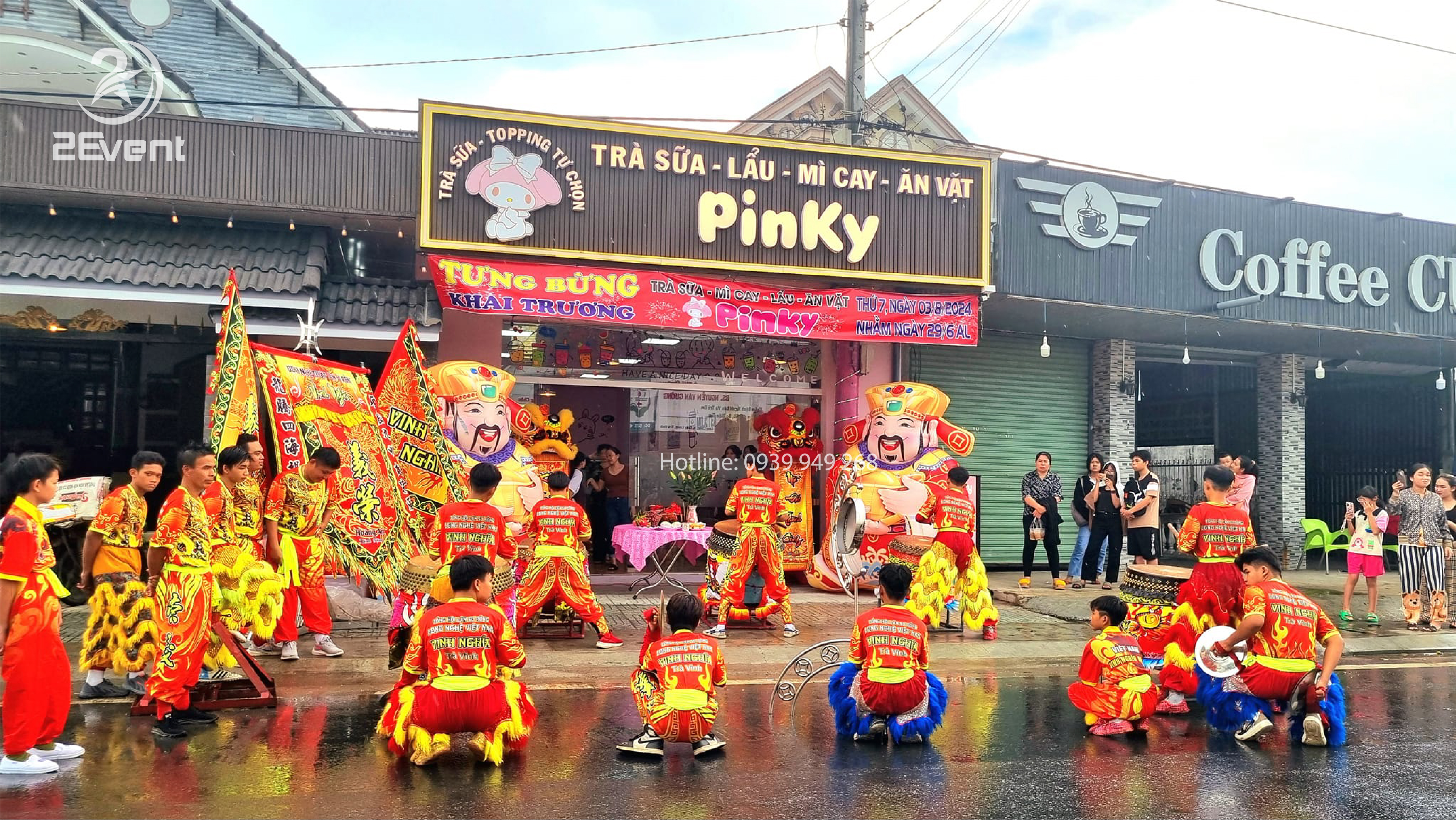Múa lân khai trương giá rẻ tại TPHCM